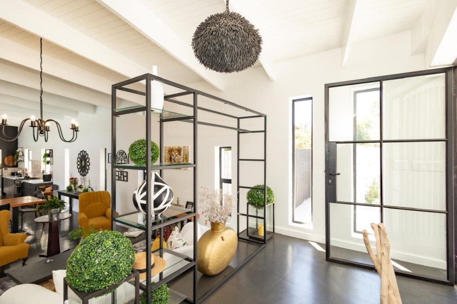 5 Bedroom Property for Sale in Elim Western Cape